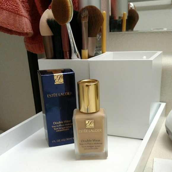 Estee Lauder double wear foundation