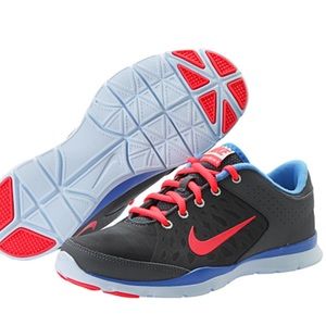 NIKE RUNNING SHOES