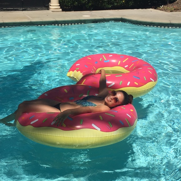 Meet your Posher, Jenny - Picture 3 of 4