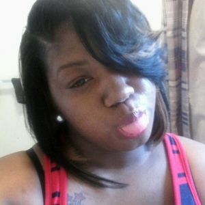 Meet your Posher, Dominique