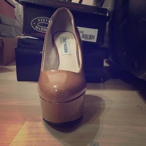 Steve Madden pumps