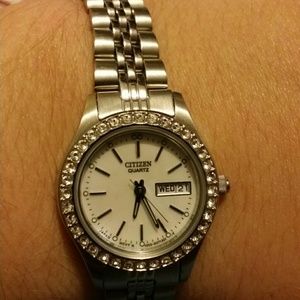 Authentic Citizen Quartz - Woman's watch