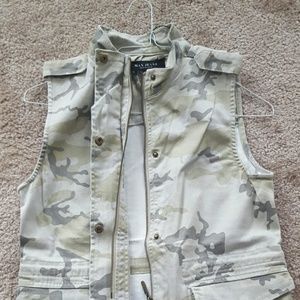 Max Jeans Camo Vest
