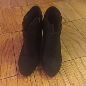 Steve Madden black leather booties or ankle boots