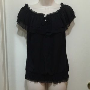 🌷 White House Black Market black top