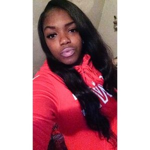 Meet your Posher, Tiara