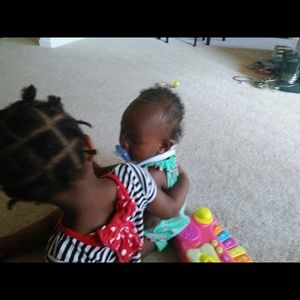 Meet your Posher, Taina