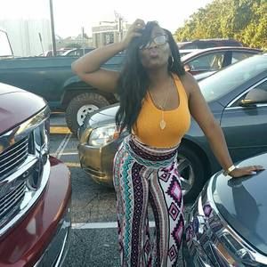 Meet your Posher, Jasmine