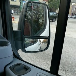 Meet your Posher, Nadia