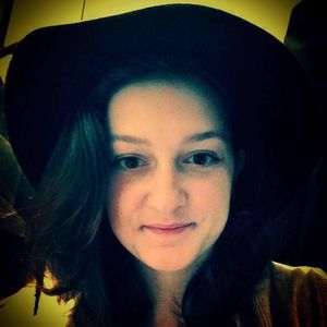 Meet your Posher, Emmanuelle