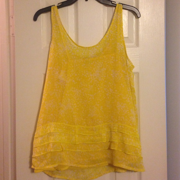 Yellow loose blouse