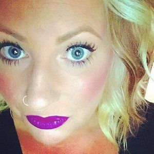 Meet your Posher, Liz