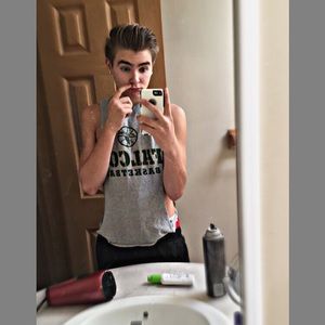 Meet your Posher, Dylan