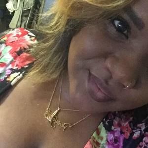 Meet your Posher, Paris