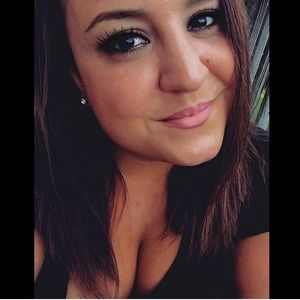 Meet your Posher, Mari