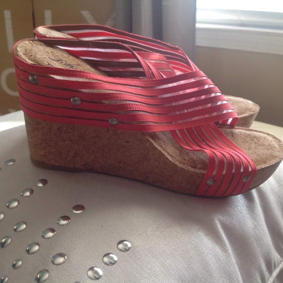 Lucky Brand Wedge!   NEW!!!!!!!