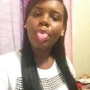 Meet your Posher, Antonia