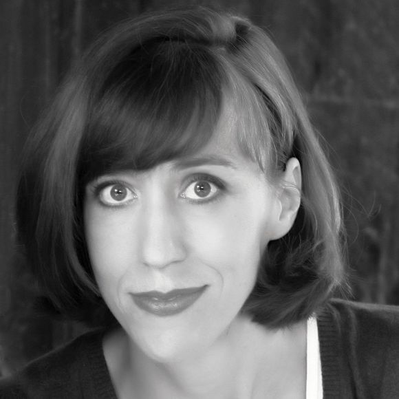 Meet your Posher, Jenny - Picture 2 of 2