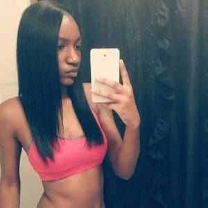 Meet your Posher, Esha
