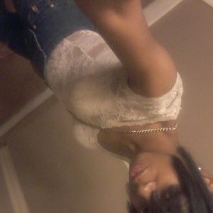 Meet your Posher, Jasmine