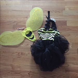 Size xs sexy queen bumble bee Halloween costume