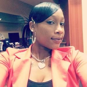 Meet your Posher, Evelyn