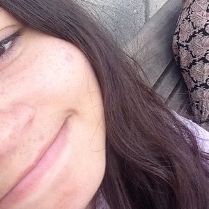 Meet your Posher, Ilva