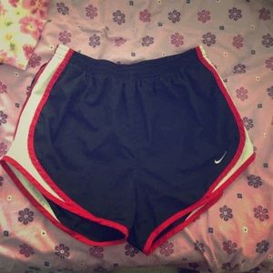 Small Nike Tempo shorts