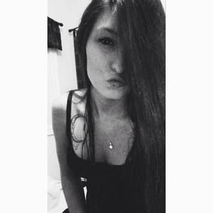 Meet your Posher, Kendra