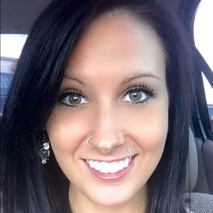 Meet your Posher, Brittney