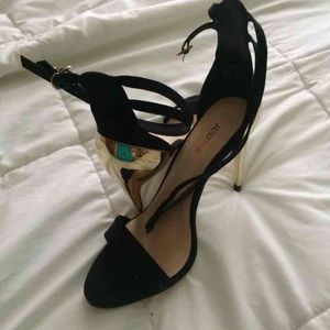 Brand New Strappy & Sexy Gold Mirrored Heels