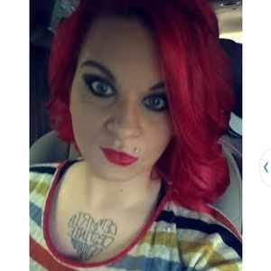 Meet your Posher, Candi