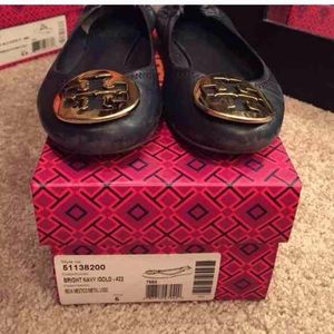 Tory burch navy Reva flats