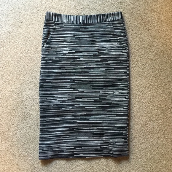 Trina Turk black and grey pencil skirt. - Picture 1 of 2