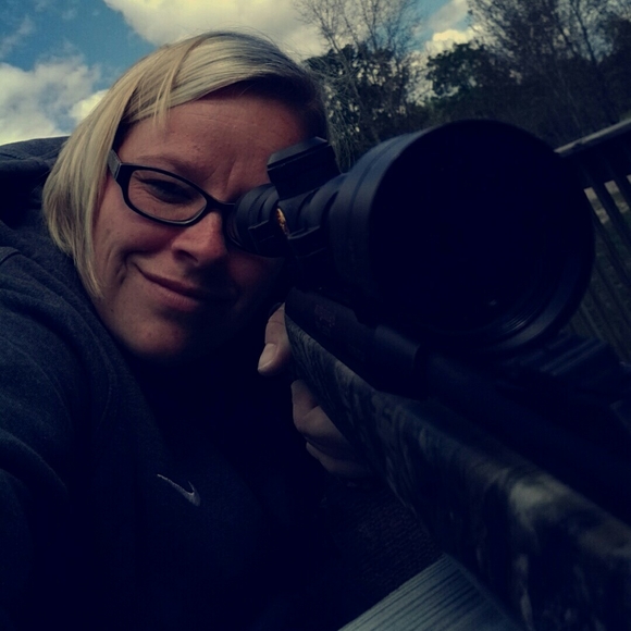 Meet your Posher, Heather - Picture 1 of 1