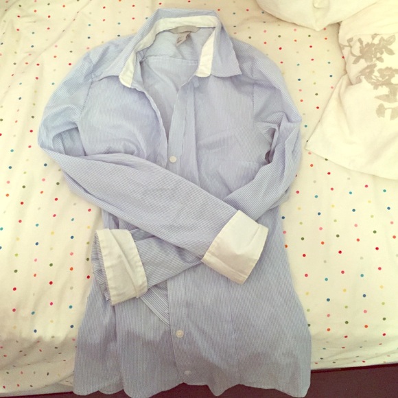 Button down shirt ( light blue )