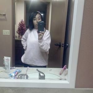 Meet your Posher, Corrine