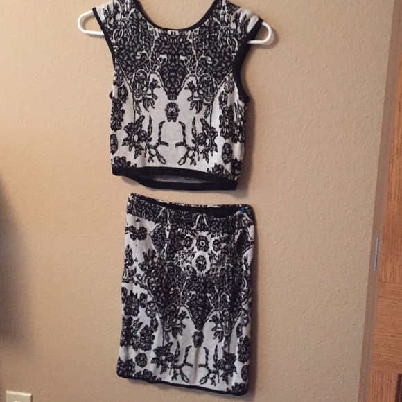 Two piece set, top and skirt