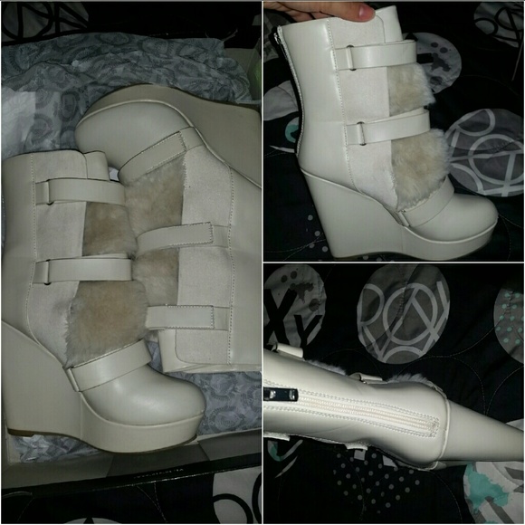 Juicy Couture Boots - Picture 3 of 4