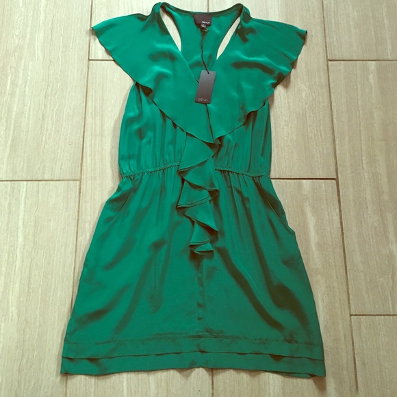 Beautiful Kelly Green Dress. New with tags!
