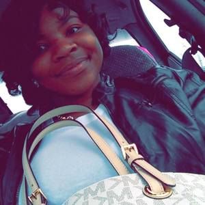 Meet your Posher, Vanessa