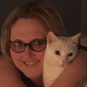 Meet your Posher, Carrie