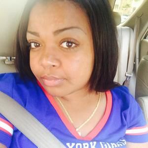 Meet your Posher, Toya