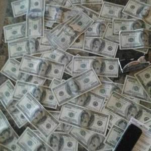 Meet your Posher, Candis