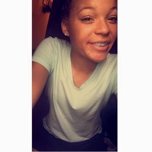 Meet your Posher, Jasmine