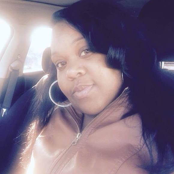 Meet your Posher, Sheville - Picture 1 of 1