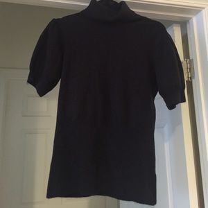 Short sleeve turtle neck black sweater