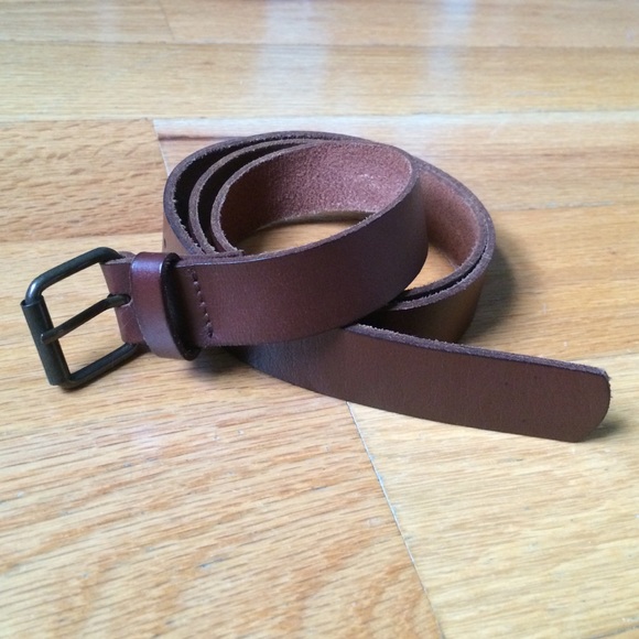 H&M Divided Brown Leather Belt