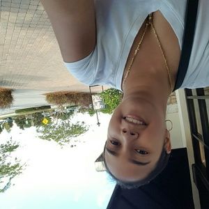 Meet your Posher, Carolina