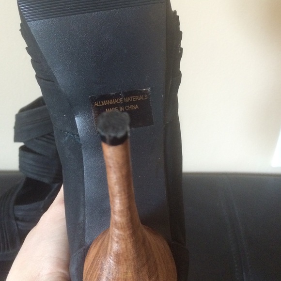 Black Wrap Heels - Picture 3 of 3